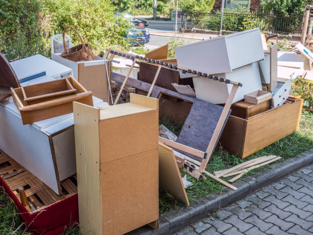 Best Attic Cleanout Services  in Kahaluu Keauhou, HI